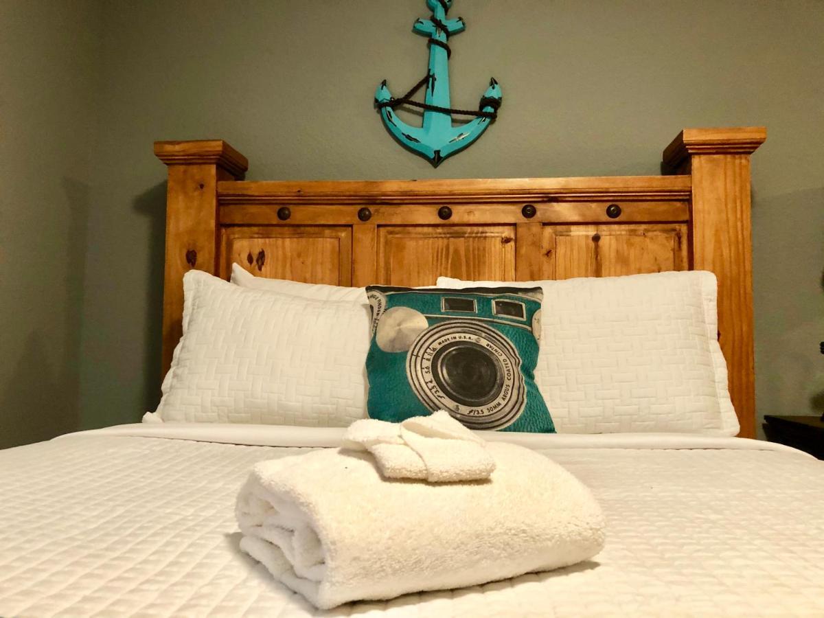 The Cove Bnb Hudson Bend Εξωτερικό φωτογραφία