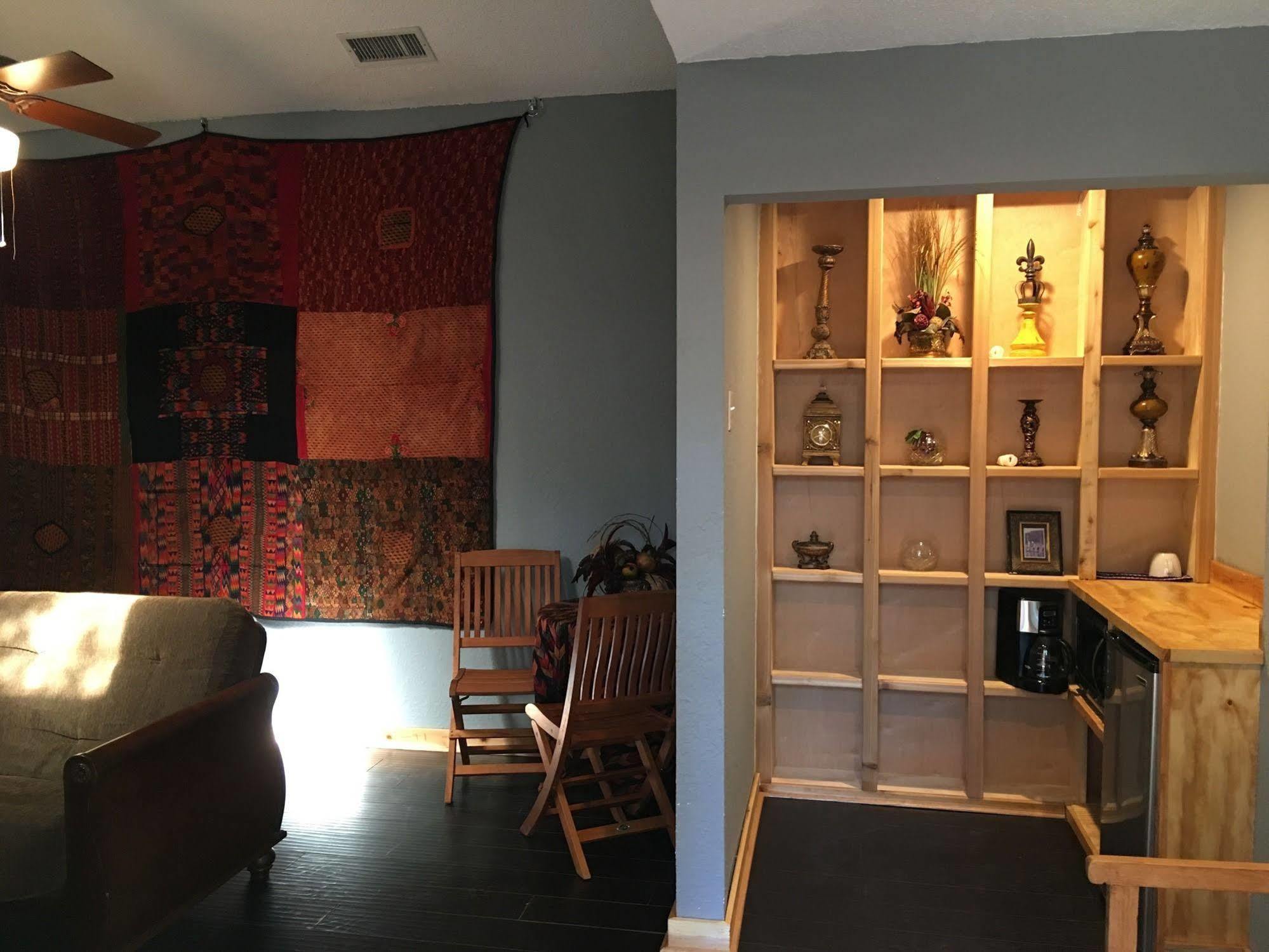 The Cove Bnb Hudson Bend Εξωτερικό φωτογραφία