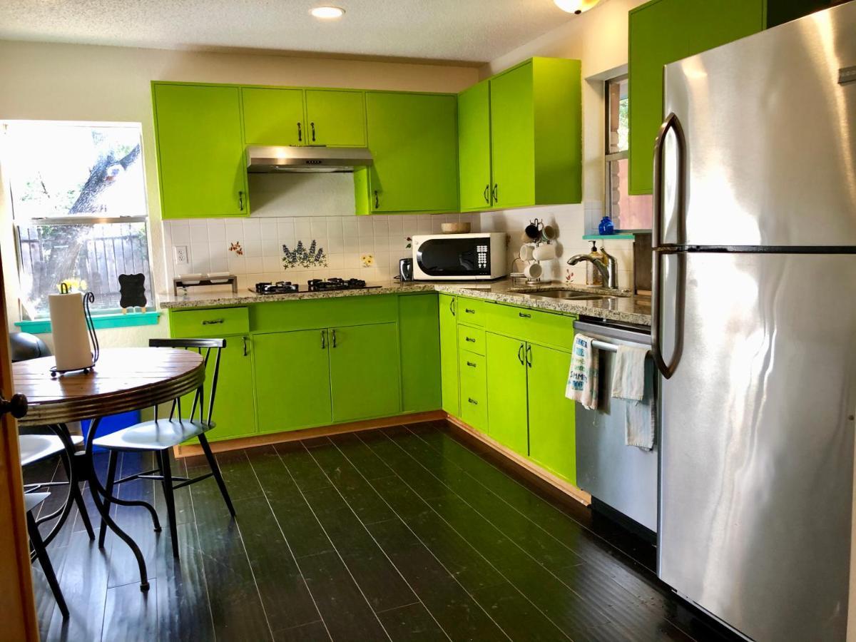 The Cove Bnb Hudson Bend Εξωτερικό φωτογραφία
